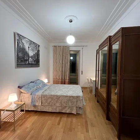 Adorable Near Vatican City Rom